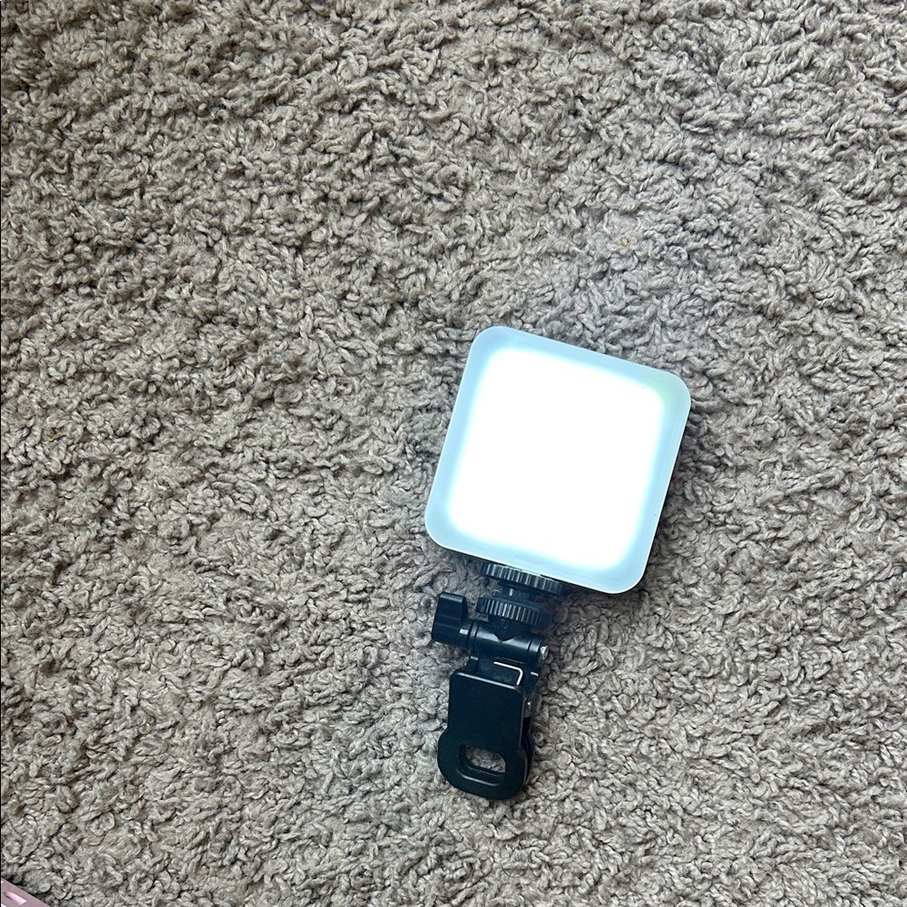 LED Clip-On Camera Light - Black